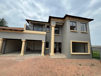 3 Bedroom House For Sale in Centurion - sJ0i.webp