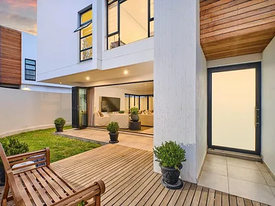 4 Bedroom Townhouse For Sale in Sandton - UCGq.webp