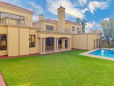 7 Bedroom House To Rent in Sandton - CtZC.webp
