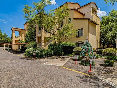 2 Bedroom Apartment For Sale in Sandton - 6PTh.webp
