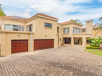 5 Bedroom House To Rent in Sandton - UMbC.webp