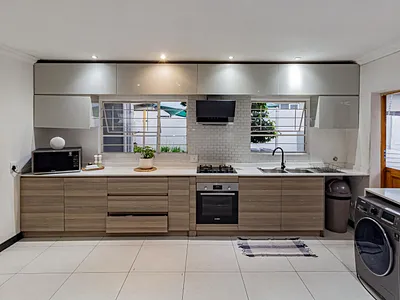 3 Bedroom House For Sale in Sandton - img