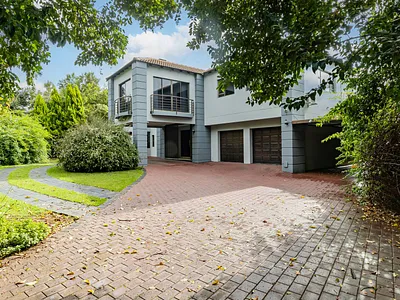 8 Bedroom House For Sale in Sandton - img