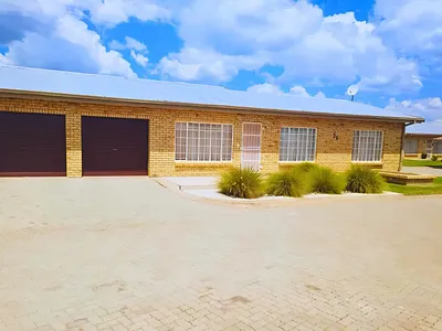 2 Bedroom Townhouse For Sale in Marquard - img