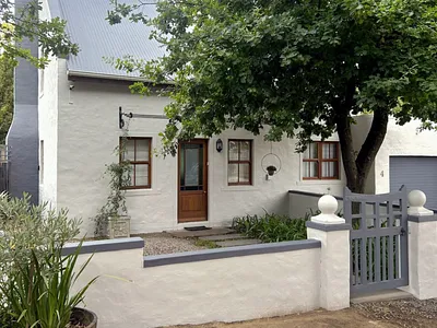 3 Bedroom House For Sale in Caledon - URvp.webp