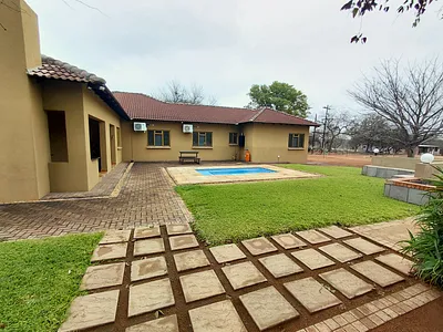 3 Bedroom House For Sale in Phalaborwa - img