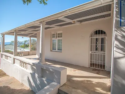 4 Bedroom House For Sale in Piketberg - EBiC.webp