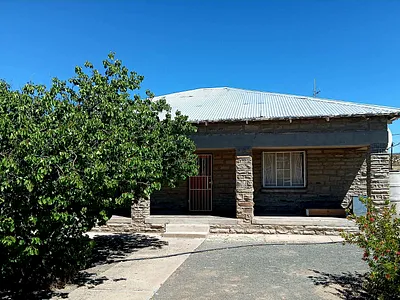 2 Bedroom House For Sale in Sutherland - Z4qj.webp