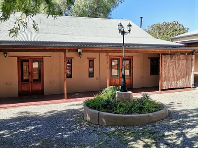 1 Bedroom Apartment To Rent in Piketberg - img