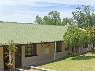 1 Bedroom Apartment To Rent in Piketberg - YNVb.webp