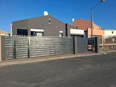 3 Bedroom House For Sale in Blue Downs - T7mT.webp