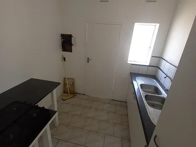 1 Bedroom Apartment To Rent in Phalaborwa - img