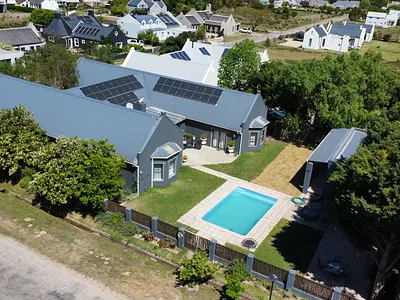 5 Bedroom House For Sale in Caledon - RRQk.webp