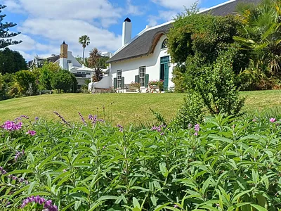 4 Bedroom House For Sale in Bredasdorp - dApd.webp