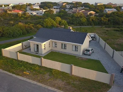 3 Bedroom House For Sale in Gansbaai - ntWc.webp