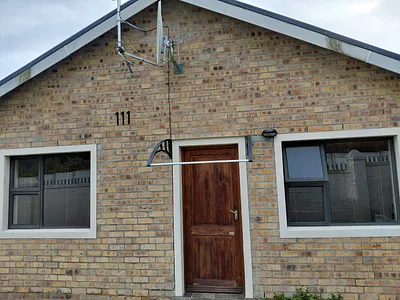 2 Bedroom Apartment To Rent in Kleinmond - img