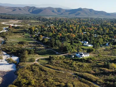 3 Bedroom House For Sale in Caledon - S9Tq.webp