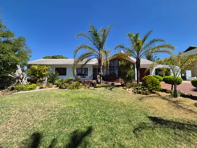 4 Bedroom House For Sale in Piketberg - img