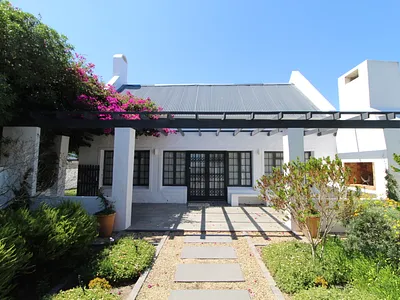 8 Bedroom House For Sale in Langebaan - SWks.webp