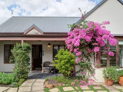 2 Bedroom House For Sale in Caledon - uAI6.webp