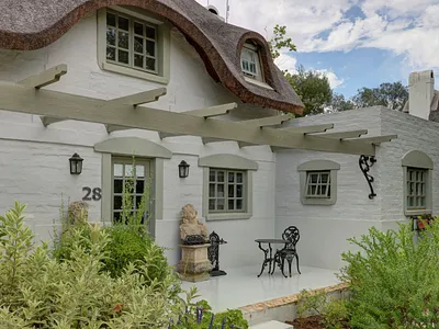 4 Bedroom House For Sale in Caledon - MZJO.webp