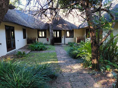 4 Bedroom Townhouse To Rent in Phalaborwa - V1lt.webp