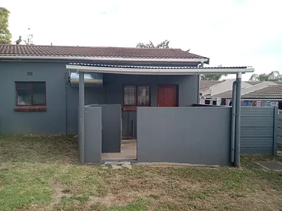 1 Bedroom Apartment To Rent in Piketberg - img