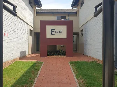 2 Bedroom Apartment For Sale in Benoni - YclY.webp