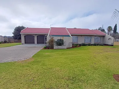 3 Bedroom House For Sale in Meyerton - nD20.webp