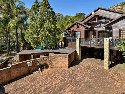 8 Bedroom House For Sale in Pretoria - mFQs.webp