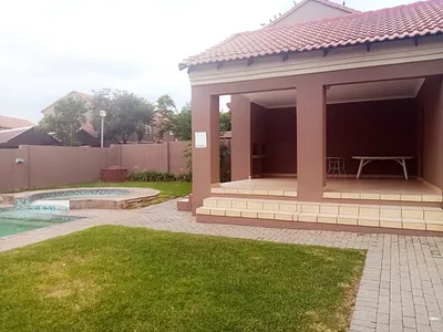 3 Bedroom Apartment For Sale in Midrand - ZDnT.webp