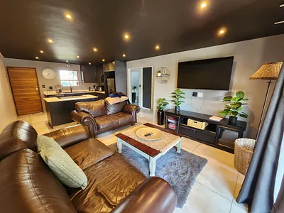 2 Bedroom Apartment For Sale in Sasolburg - 1PWm.webp