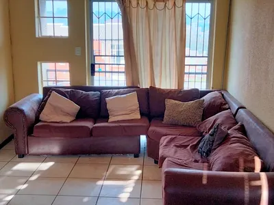 2 Bedroom Apartment For Sale in Roodepoort - jvfc.webp