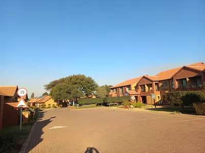 2 Bedroom Apartment To Rent in Pretoria - img