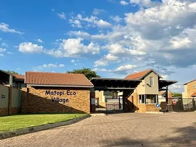 2 Bedroom Townhouse For Sale in Lephalale - CtSQ.webp