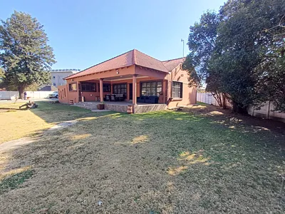 4 Bedroom House For Sale in Vereeniging - PPnj.webp