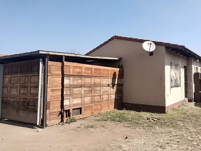 6 Bedroom House For Sale in Pretoria - Q16I.webp