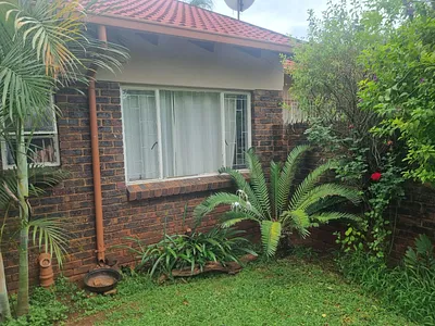 3 Bedroom Townhouse For Sale in Akasia - gKNZ.webp