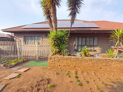 3 Bedroom House For Sale in Vanderbijlpark - img