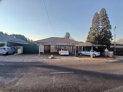 6 Bedroom House For Sale in Pretoria - gY4G.webp