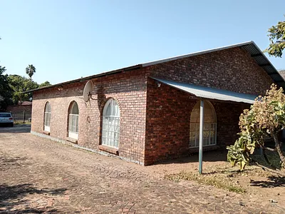6 Bedroom House For Sale in Pretoria - tSwC.webp