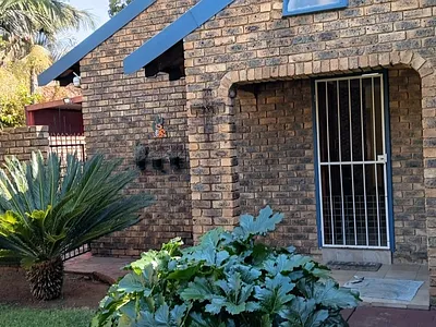 3 Bedroom House For Sale in Pretoria - x6ue.webp