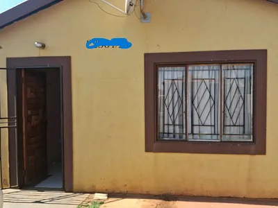 2 Bedroom House For Sale in Soshanguve - SMpF.webp