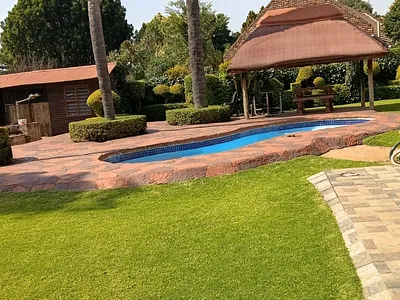 5 Bedroom House For Sale in Pretoria - 6pAn.webp