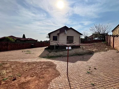 3 Bedroom House For Sale in Pretoria - P3JC.webp