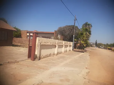 2 Bedroom House For Sale in Mabopane - J04r.webp