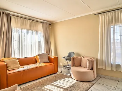 3 Bedroom House For Sale in Pretoria - zzeP.webp