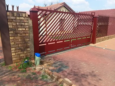 3 Bedroom House For Sale in Pretoria - 7bv8.webp