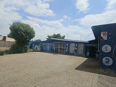 2 Bedroom House For Sale in Vanderbijlpark - PMeM.webp