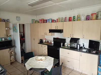 3 Bedroom House For Sale in Vanderbijlpark - YP6m.webp